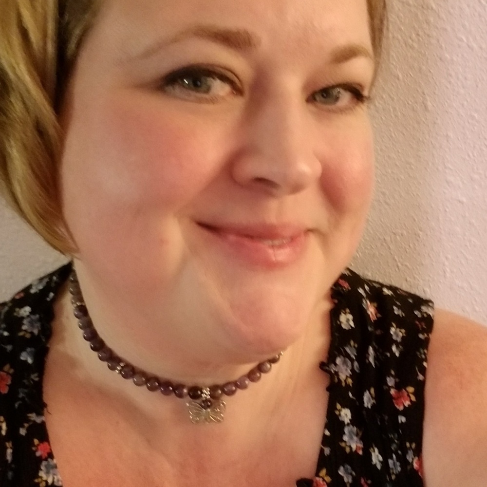 Meet your Posher, Jenn